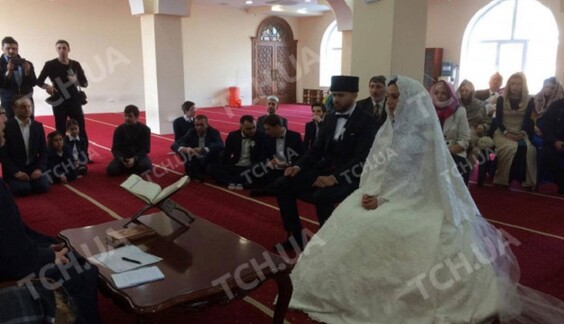 В Сеть попали кадры со свадьбы Джамалы