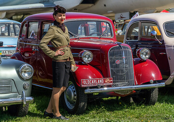 Киевлянам покажут авто нацистов и автобус Гагарина: яркие фото