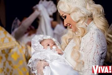 Маленькие украинцы: Катя Бужинская показала фото своих двойняшек в вышиванках