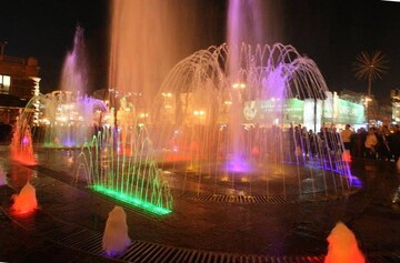 В Киеве в преддверии Евровидения-2017 запустили светомузыкальные фонтаны: опубликовано видео