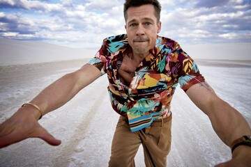 Изможденный и несчастный Брэд Питт впервые после развода снялся в фотосессии для глянца