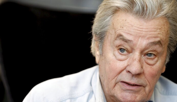 Знаменитый французский актер объявил о завершении карьеры