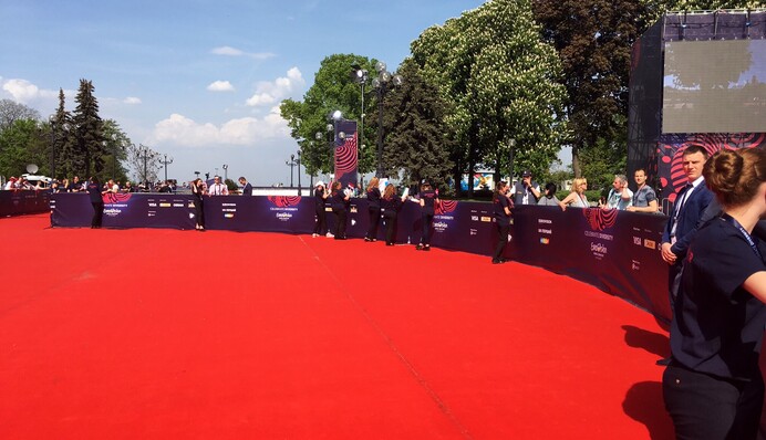 С высоты птичьего полета: в сети появилось уникальное видео красной дорожки Евровидения-2017