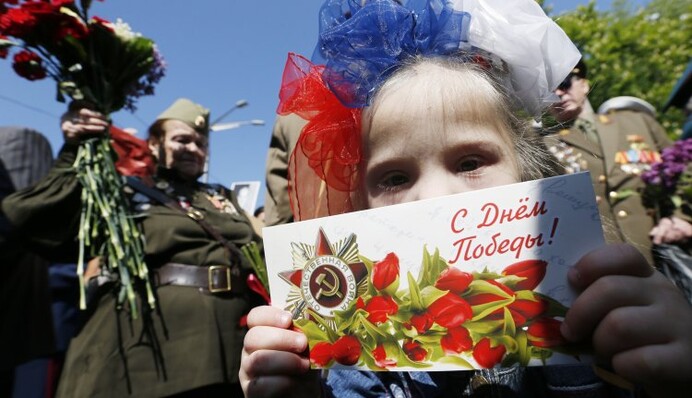 9 травня в тифозному бараку: на що перетворилася Росія