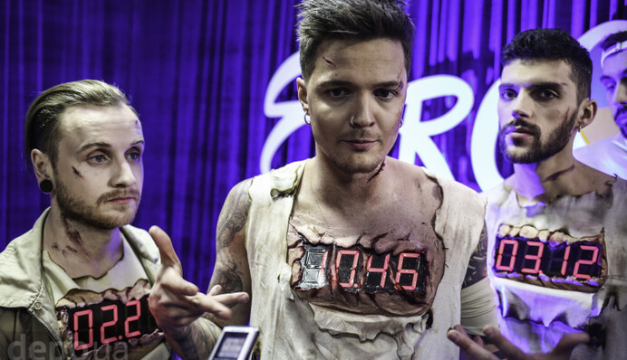 Евровидение-2017: Кириленко, Кличко и Скрипка оконфузились с названием песни представителя Украины