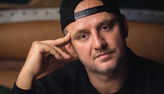 Запрещенная СБУ Наташа Королева засветилась в объятиях Потапа: опубликовано фото