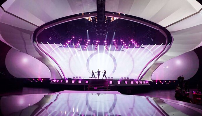 Ведущие Евровидения-2017 сразили наповал публику своими талантами: опубликовано видео