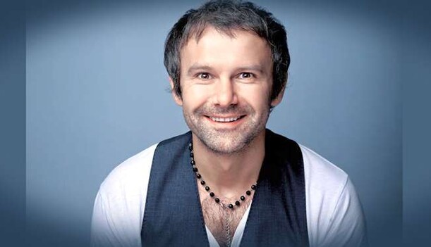 Лучшие люди рождаются в мае: появилось фото Вакарчука в забавной футболке