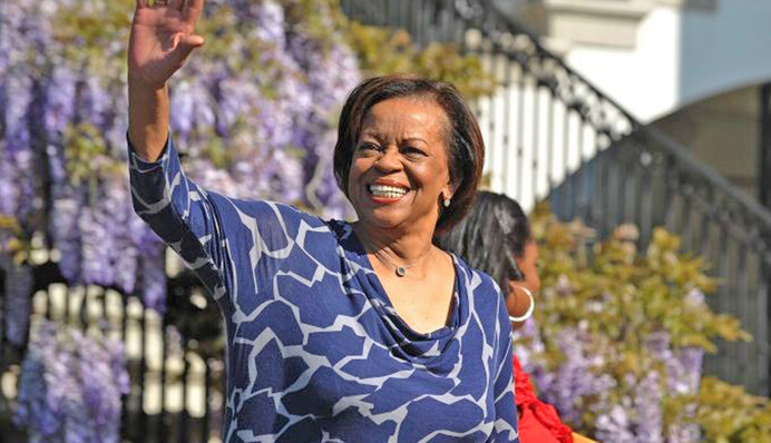 В сети появилось фото любимой тещи Барака Обамы