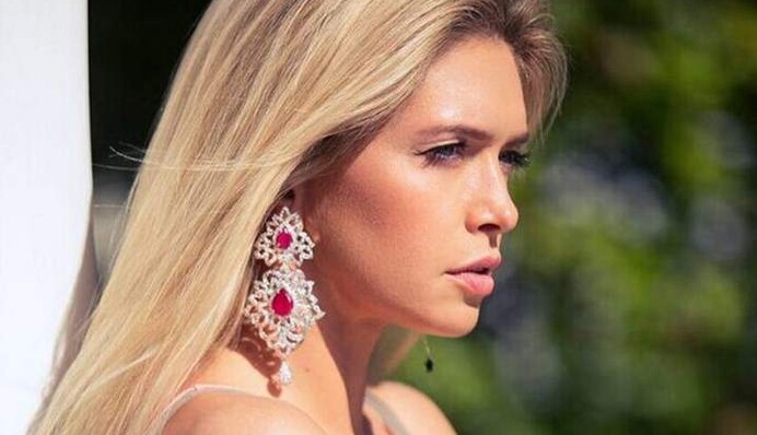 Украинская певица похвасталась премьерой в России: появилось фото