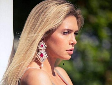 Украинская певица похвасталась премьерой в России: появилось фото