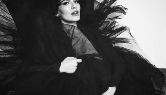 Украинская секс-бомба украсила обложку известного глянца: опубликовано фото