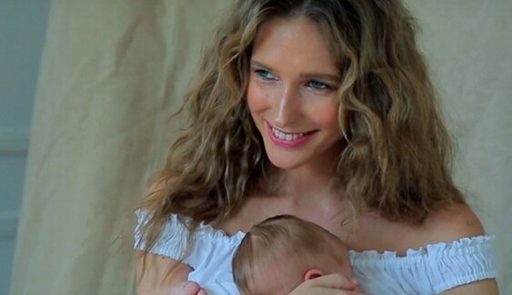 Что не попало на страницы глянца: появилось видео кормящей грудью Осадчей