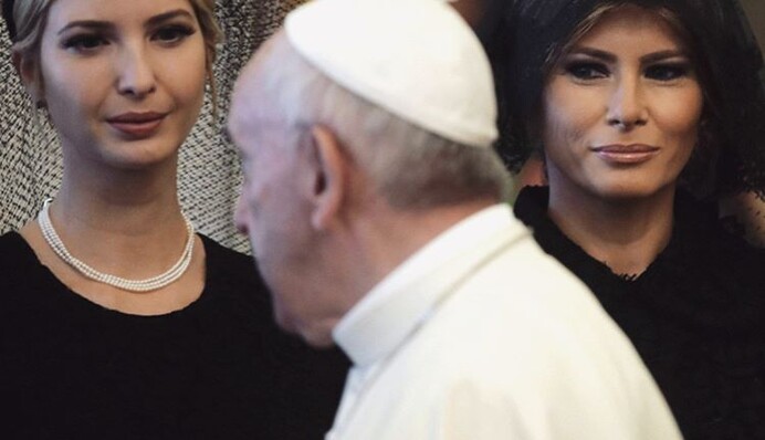 Все же покрыла голову: появились фото встречи Мелании Трамп с Папой Римским