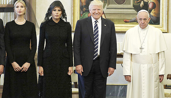 Мелания Трамп призналась Папе Римскому, чем кормит мужа: опубликовано видео