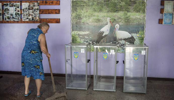 Запретить ВКонтакте и победить: Украину готовят к новым выборам