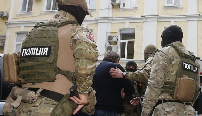 Задержания налоговиков Януковича: Порошенко заподозрили в подготовке к выборам