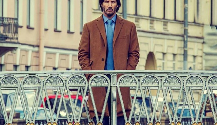 Российские женщины устроили охоту на Киану Ривза: опубликованы фото