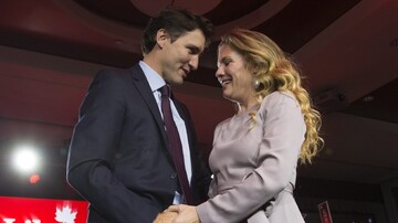 Жена Трюдо поддержала мужа на важной встрече с Папой Римским: опубликованы фото и видео