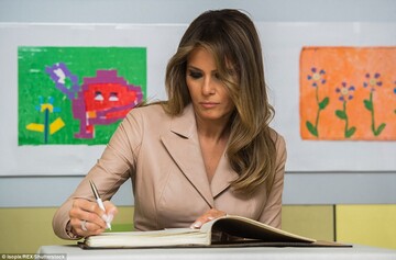 Мелания Трамп вышла в свет в наряде за 51,5 тыс. долларов: опубликованы фото