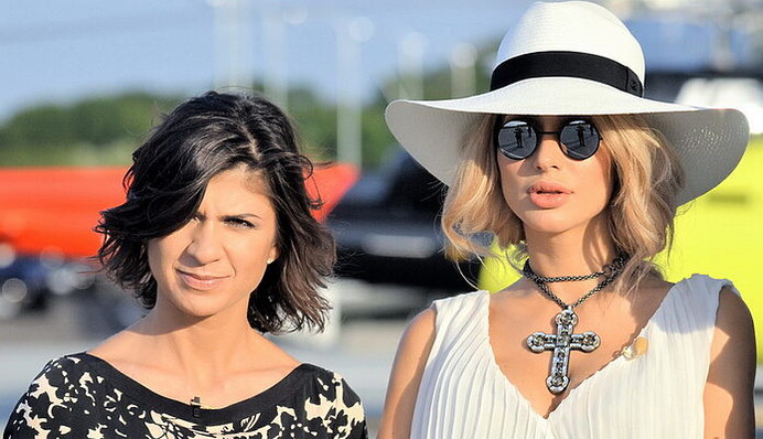 Шакалы против львицы: продюсер Лободы вступилась за свою подопечную и Дорна