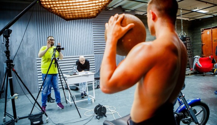 Украинские шахтеры разделись ради ЗОЖ: яркие фото