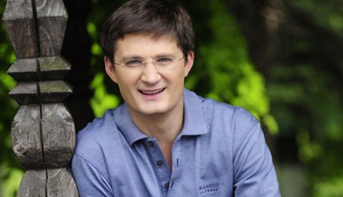 Знаменитый украинский шоумен подался в священники: опубликованы фото