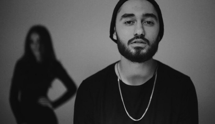 Еще один испугался: российский рэпер отменил концерт в Украине