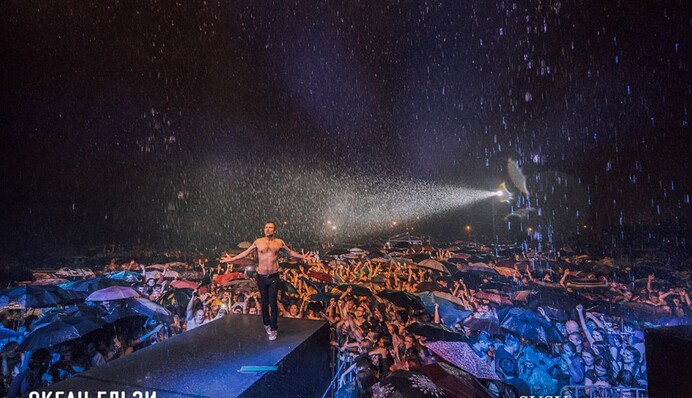 Вопреки грозе и войне: фото и видео невероятного концерта 
