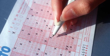 ​Платите нам через Россию: чем оператор "УНЛ" заманивает игроков в лотерею