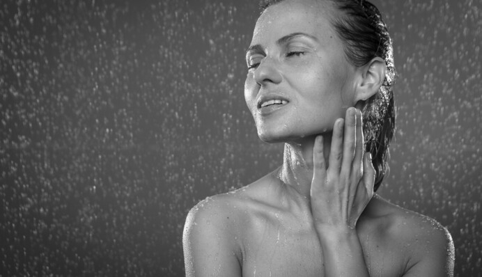 Катя Чили снялась в чувственной фотосессии: опубликованы фото и видео