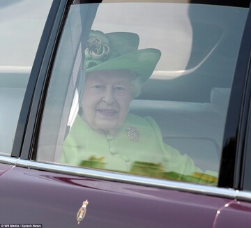 Елизавета II сорвала планы букмекеров: опубликованы фото