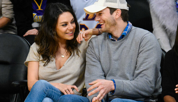 Супруг голливудской звезды из Украины позабавил пикантными подробностями об их отношениях