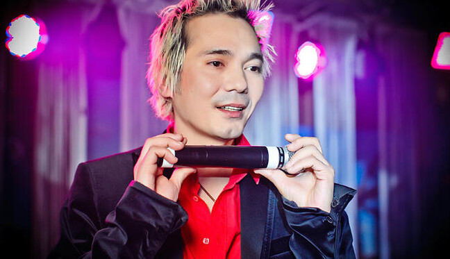 Гражданская жена экс-солиста группы 