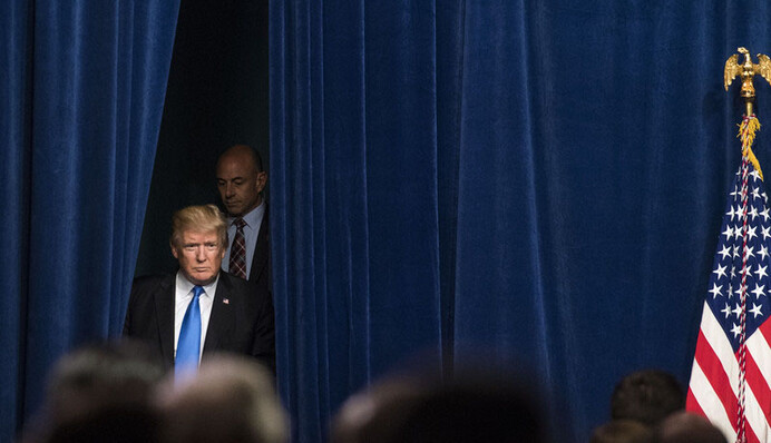 Здати Путіна: в оточенні Трампа розгорнулася гостра боротьба