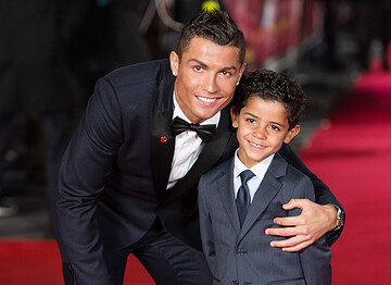 Роналду показал всех своих детей: трогательное фото