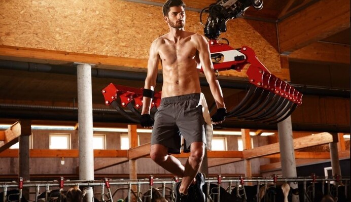 В Австрии фермеры оголились для ежегодного календаря: горячие фото