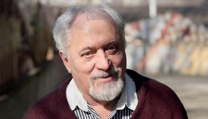 Порошенко все розуміє, але думає, що буде можливість поїхати кудись в Іспанію - Семен Глузман