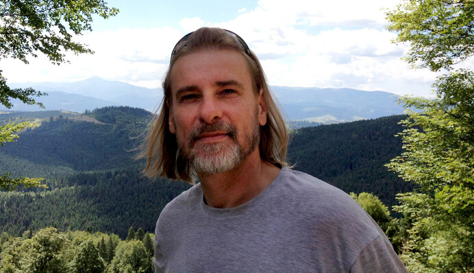 Если Илона Маска привезти в Украину, он здесь останется - известный блогер