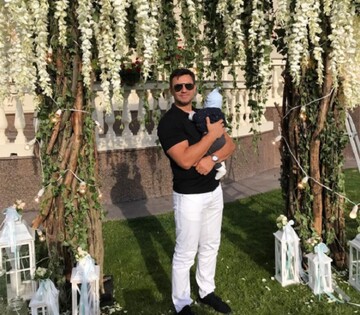 Ресторатор Тищенко умилил сети фото с маленьким сыном