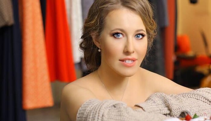 Собчак похвасталась, как восьмимесячный сын плавает под водой: опубликовано фото