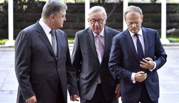 Макрон не поможет: 