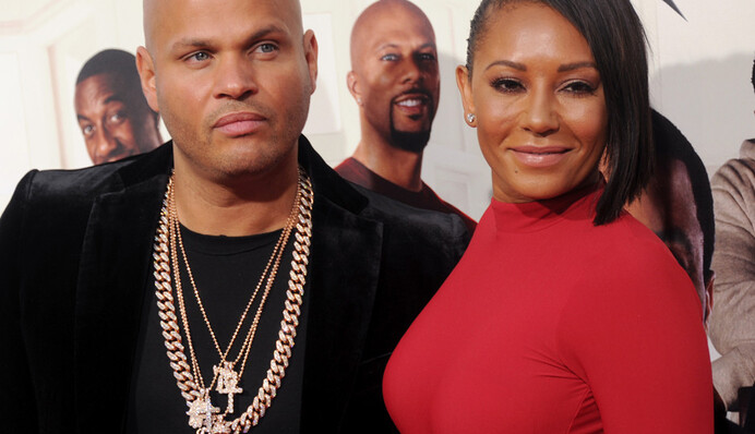 Развод и девичья фамилия: экс-солистку Spice Girls обязали выплачивать многотысячные алименты