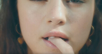 Тяжелобольная Селена Гомес взорвала сеть новым клипом: опубликовано видео