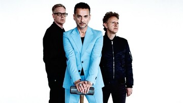 Солист Depeche Mode госпитализирован: будет ли концерт в Киеве