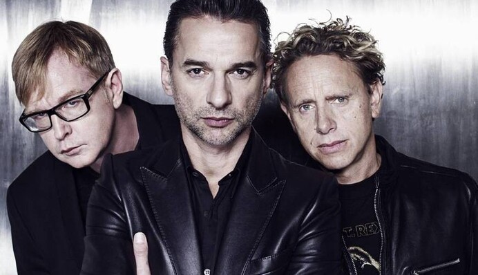 Depeche Mode засветились с фанами в Киеве: появились фото и видео