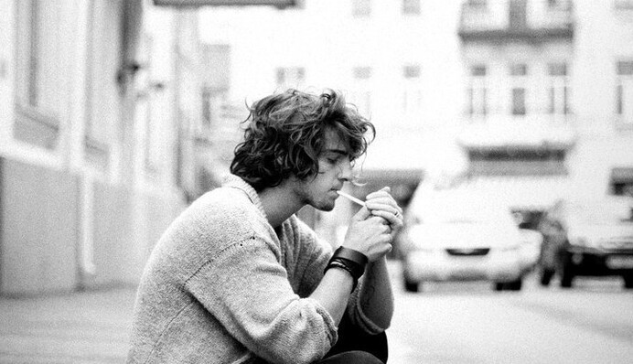 Украинский певец рассказал, как падал на самолете: опубликованы фото