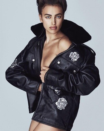 Недавно родившая россиянка Шейк полностью разделась для глянца: опубликованы фото