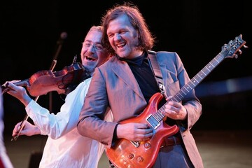 Знаменитый режиссер покуражился на концерте в аннексированном Крыму: опубликовано видео