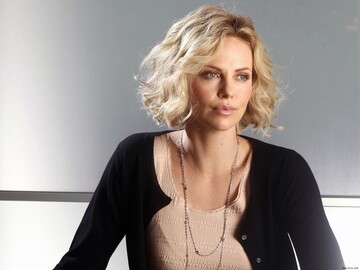 Прямо на глазах: голливудская звезда рассказала, как мать убила отца